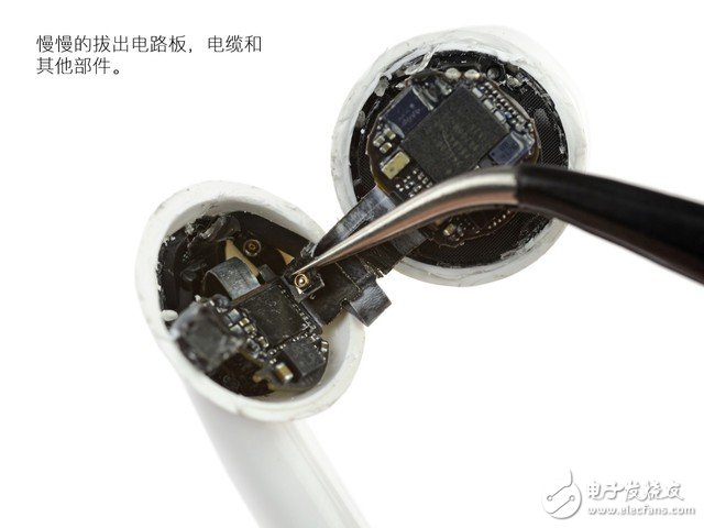 外媒拆解AirPods 小小耳機(jī)里具有大學(xué)問